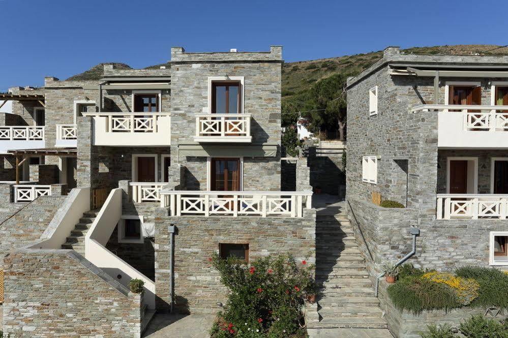 Aithra Apartments & Suites Гаврион Екстериор снимка